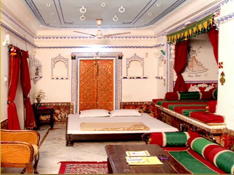 Shree Jagdish Mahal Heritage Hotel Удайпур Экстерьер фото