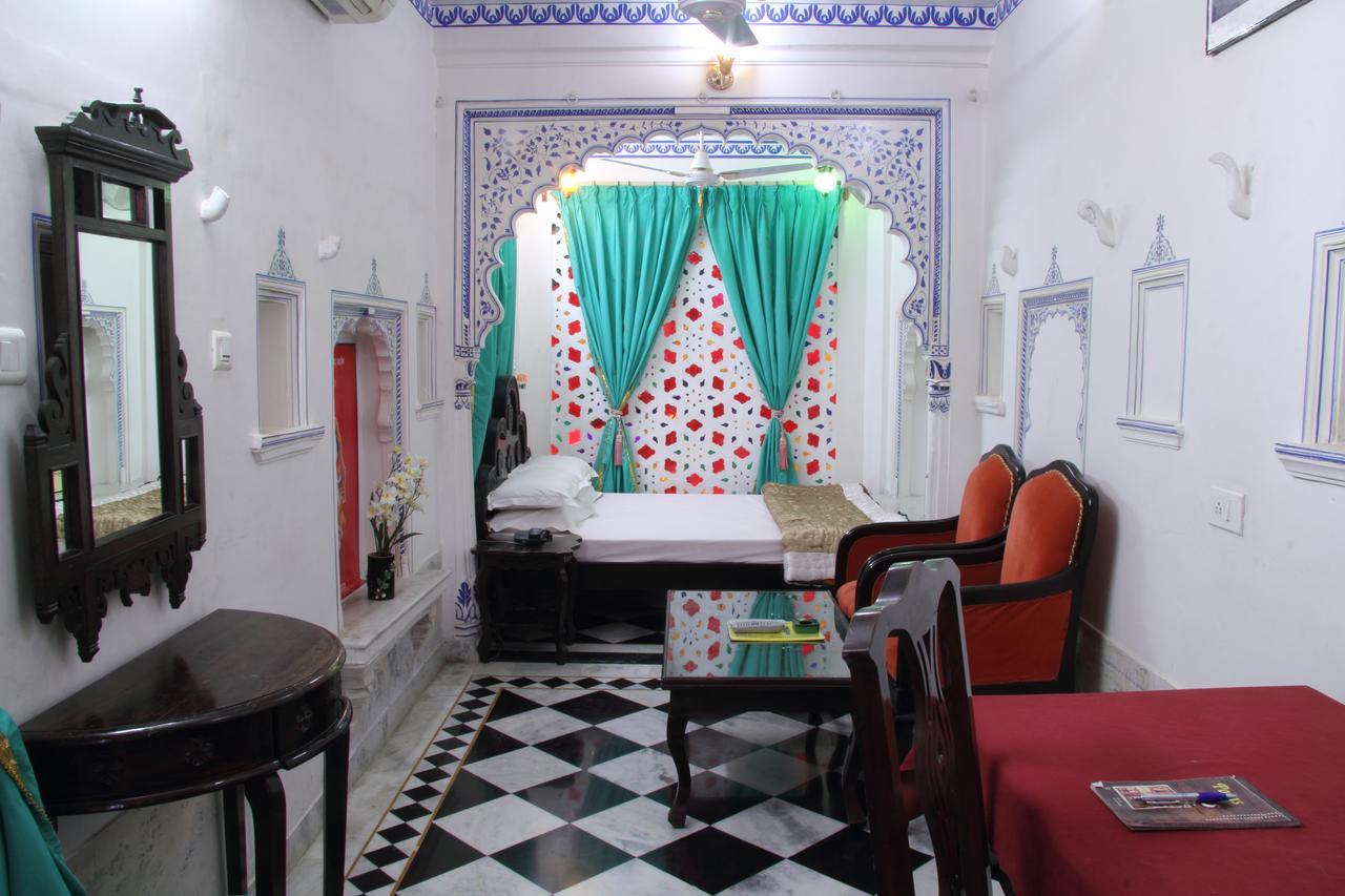 Shree Jagdish Mahal Heritage Hotel Удайпур Экстерьер фото