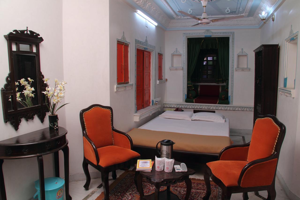 Shree Jagdish Mahal Heritage Hotel Удайпур Экстерьер фото