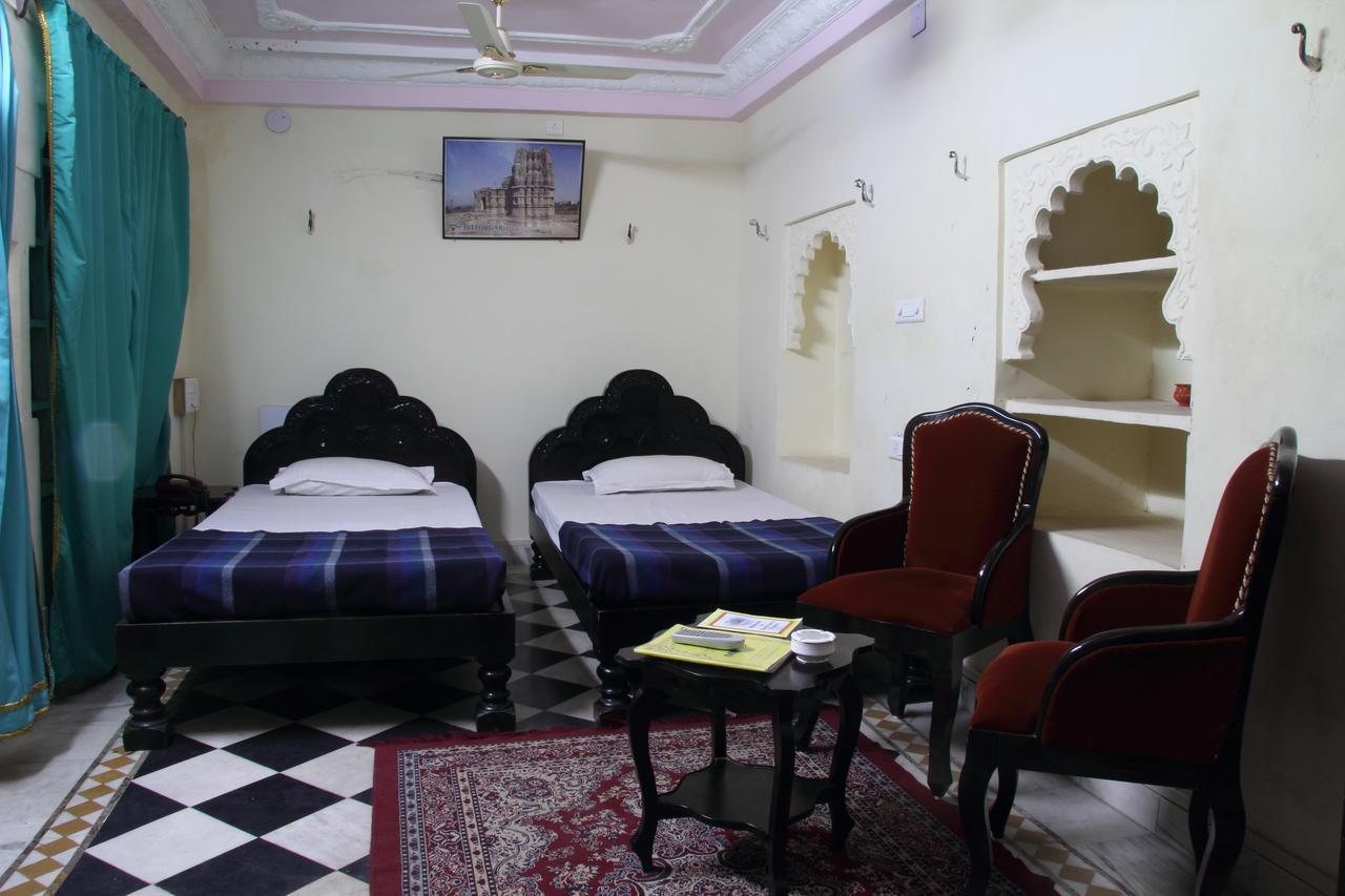 Shree Jagdish Mahal Heritage Hotel Удайпур Экстерьер фото